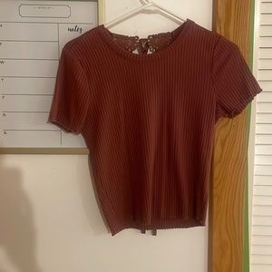 T-shirt with super cute back